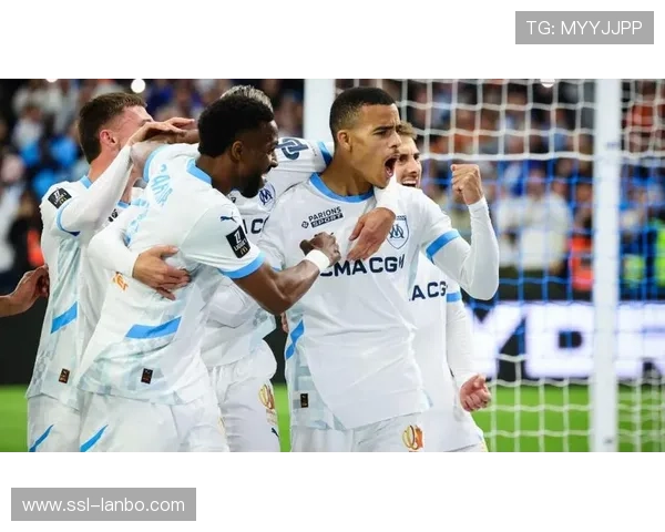 法甲焦点战伊根造红巴列尔迪乌龙助攻里昂十人马赛客场告负1比0